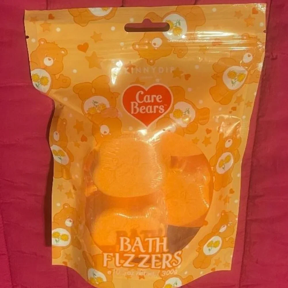 BRAND NEW CARE BEARS PINEAPPLE SCENTED ADORABLE BATH FIZZERS THESE SMELL AMAZING